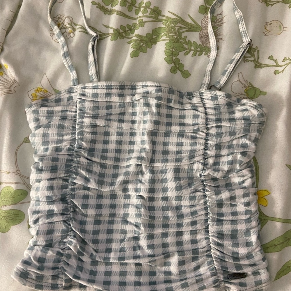Hollister cropped tank